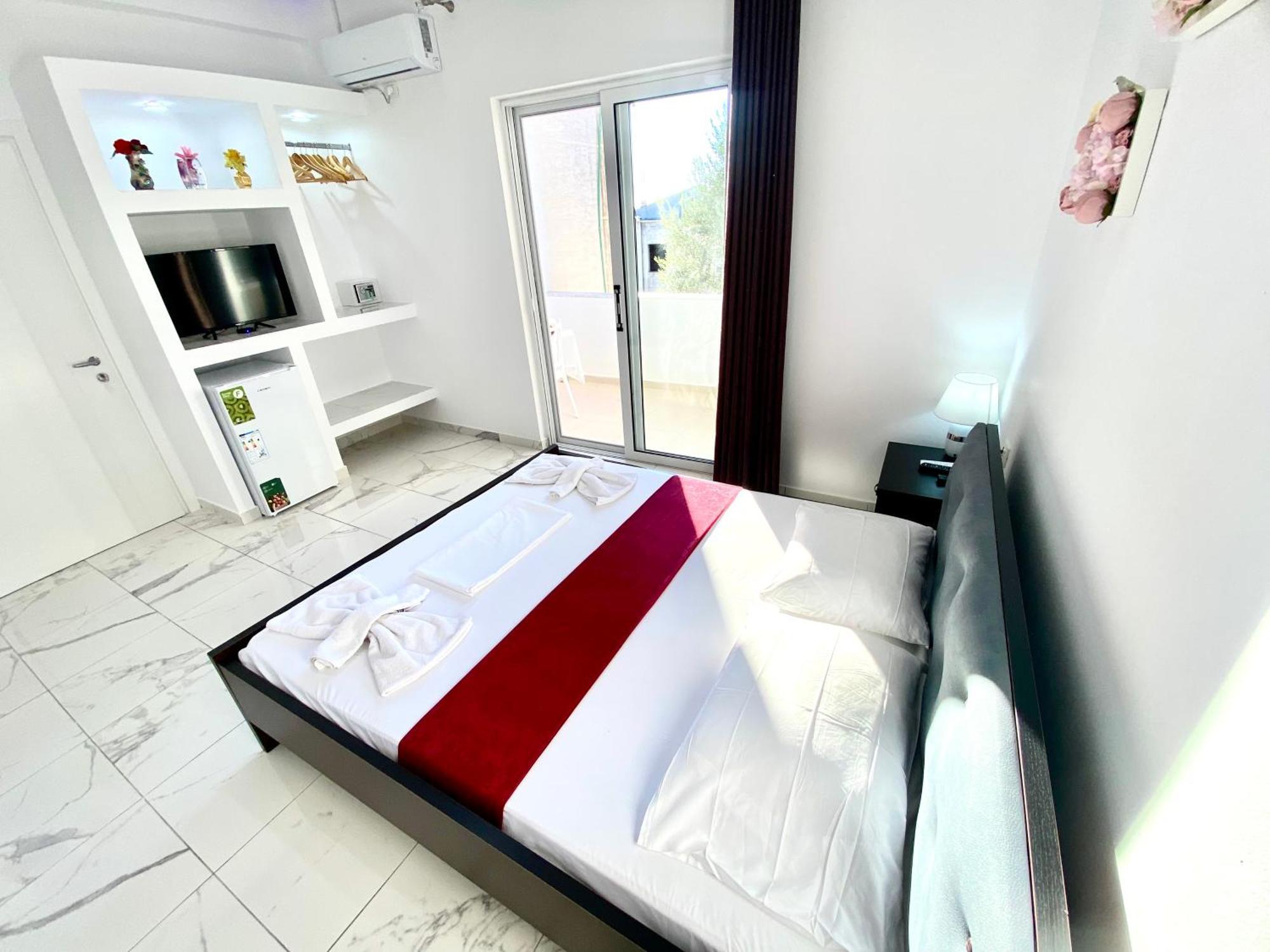 Apartmente Pamela Sarandë Exterior foto